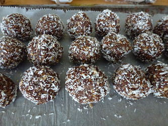 Energy date balls